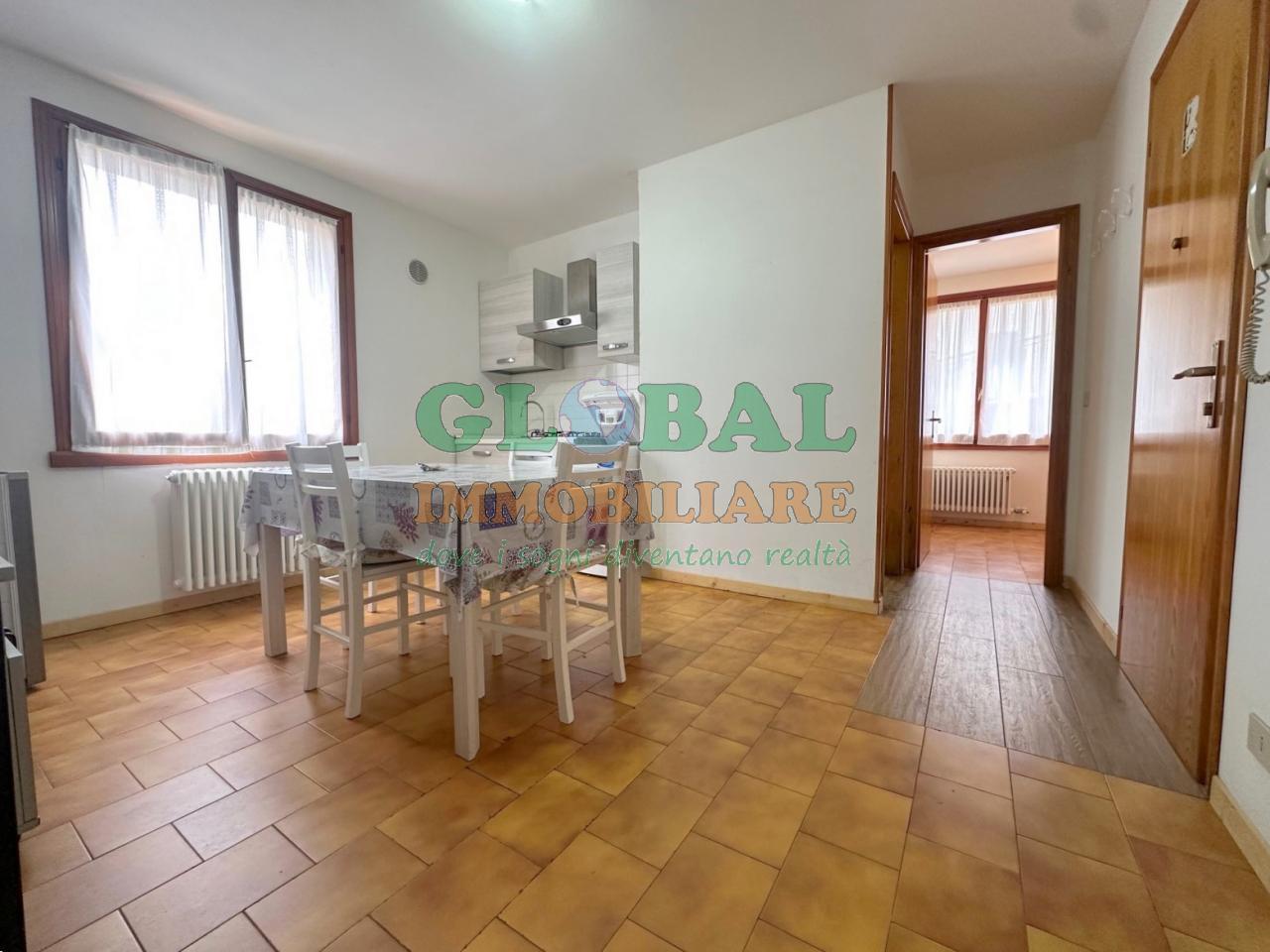 Enego – grazioso appartamento con 2 camere e garage