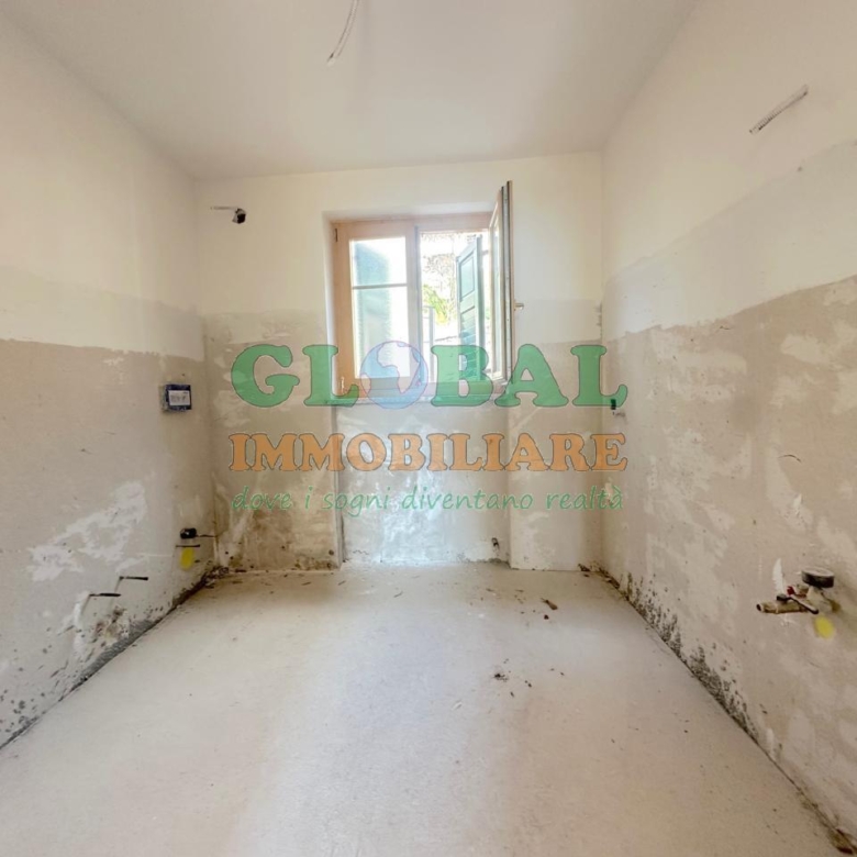 Ronchi Valsugana – Appartamento ristrutturato con garage, posto auto e cantina in vendita