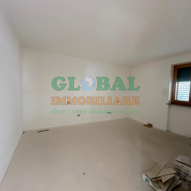 Ronchi Valsugana – Appartamento ristrutturato con garage, posto auto e cantina in vendita