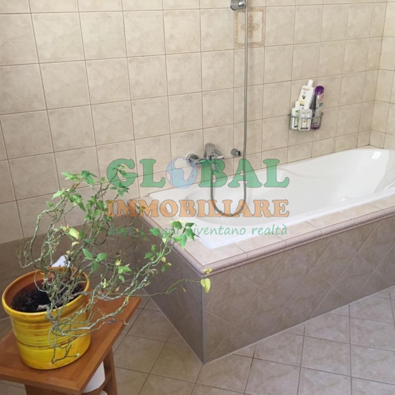 Ospedaletto – Villa unifamiliare con grande giardino