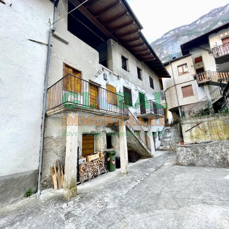Grigno – edificio terra-tetto da ristrutturare