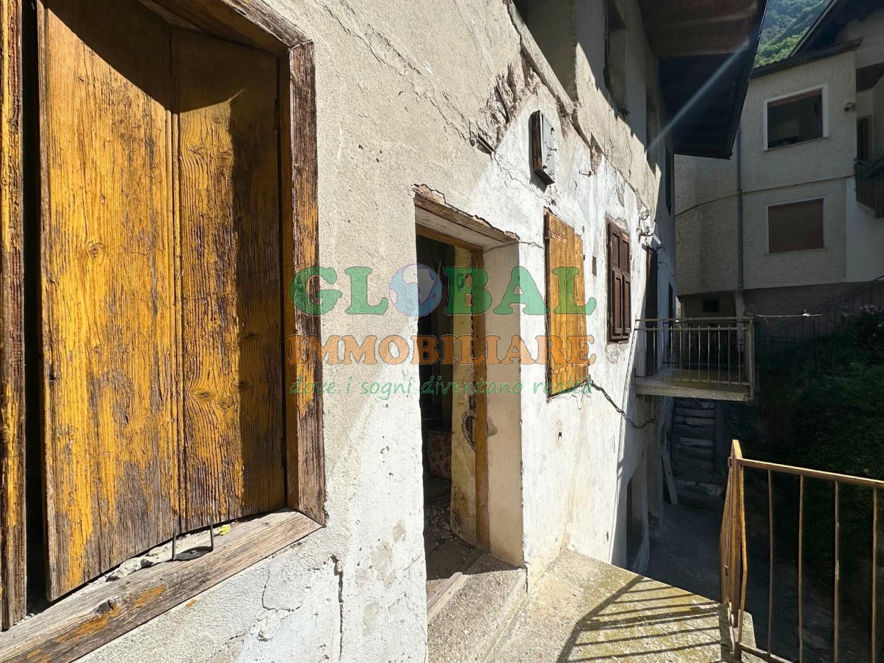 Grigno – edificio terra-tetto da ristrutturare