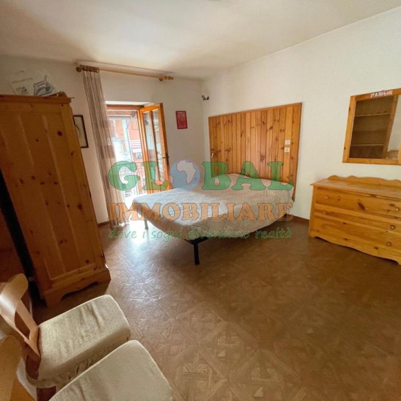 Grigno Frazione Tezze – porzione di casa su 3 piani