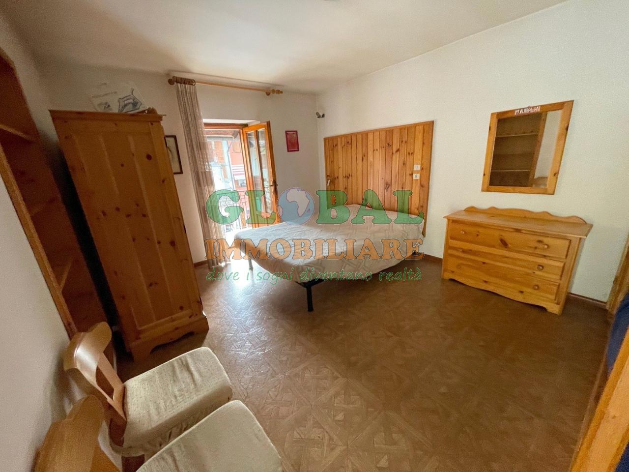 Grigno Frazione Tezze – porzione di casa su 3 piani