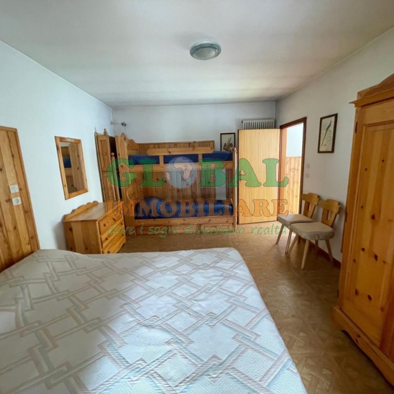 Grigno Frazione Tezze – porzione di casa su 3 piani