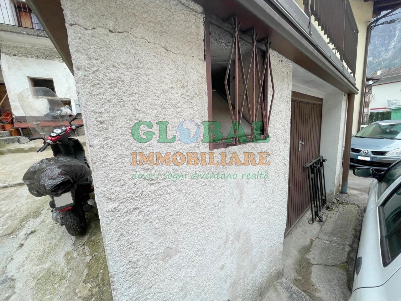 Grigno Frazione Tezze – porzione di casa su 3 piani