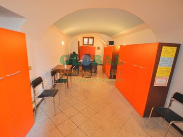 Borgo Valsugana – UFFICIO/NEGOZIO con servizi igienici