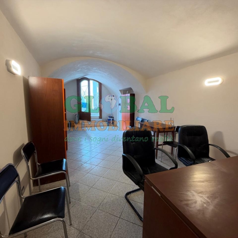 Borgo Valsugana – UFFICIO/NEGOZIO con servizi igienici