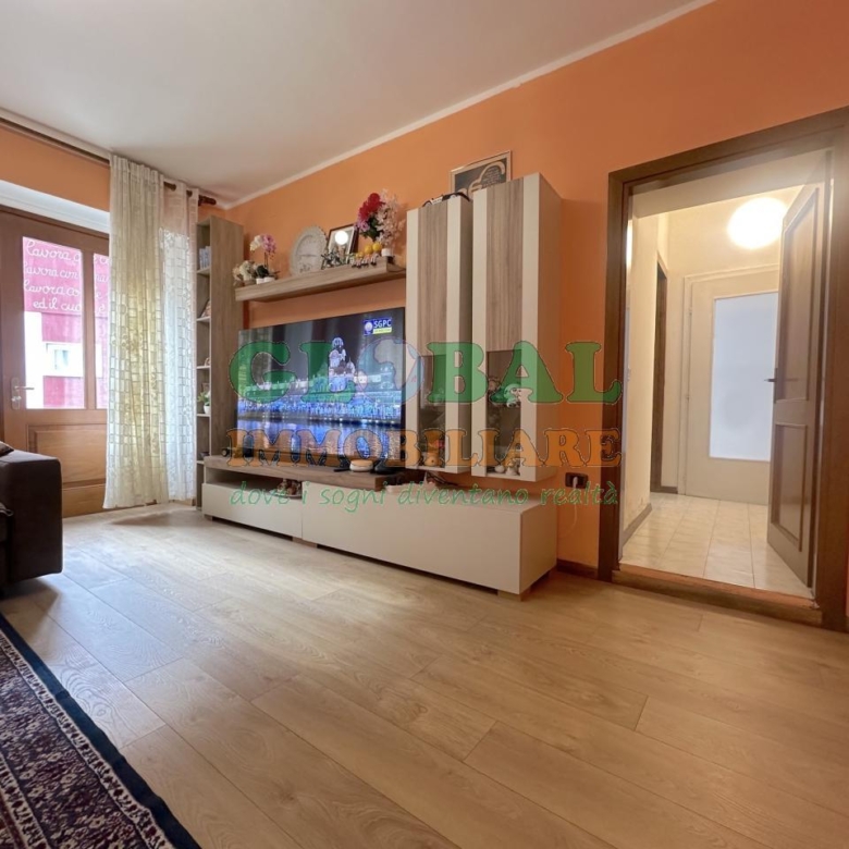 Grigno Ampio appartamento su due livelli con garage, terrazzo e possibilità di ricavare due unità abitative a Tezze di Grigno
