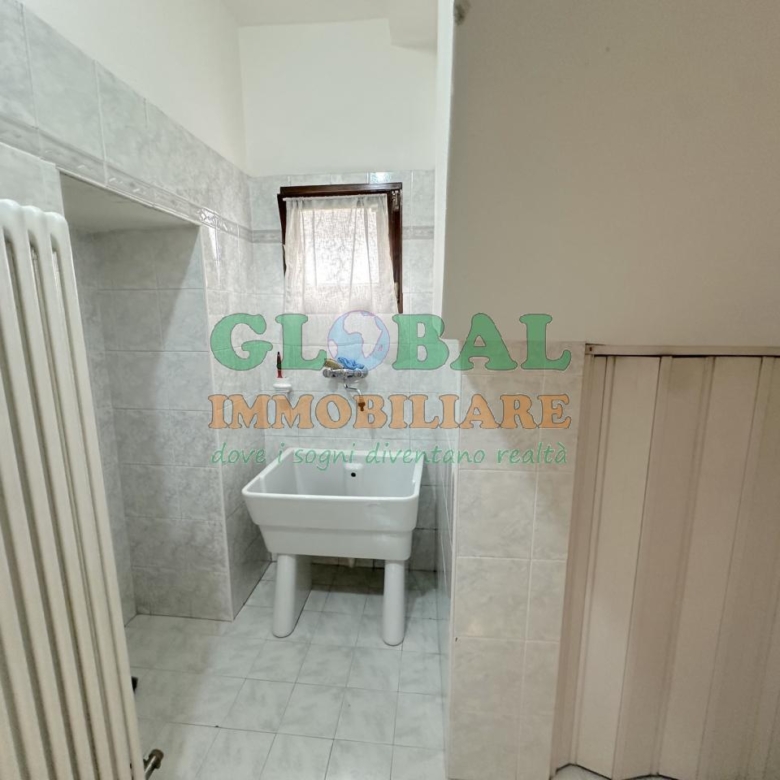 Grigno Ampio appartamento su due livelli con garage, terrazzo e possibilità di ricavare due unità abitative a Tezze di Grigno
