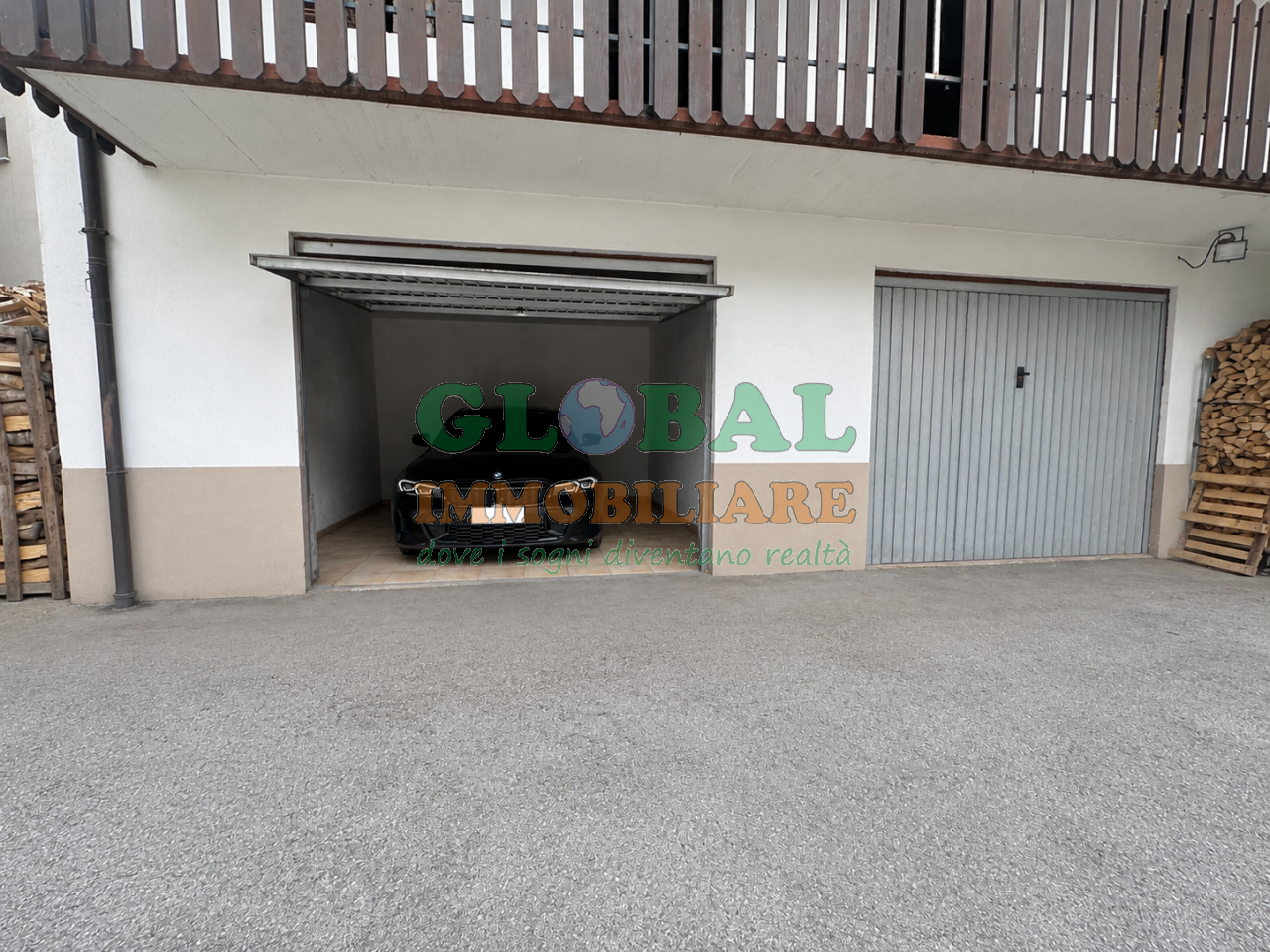 Grigno Ampio appartamento su due livelli con garage, terrazzo e possibilità di ricavare due unità abitative a Tezze di Grigno