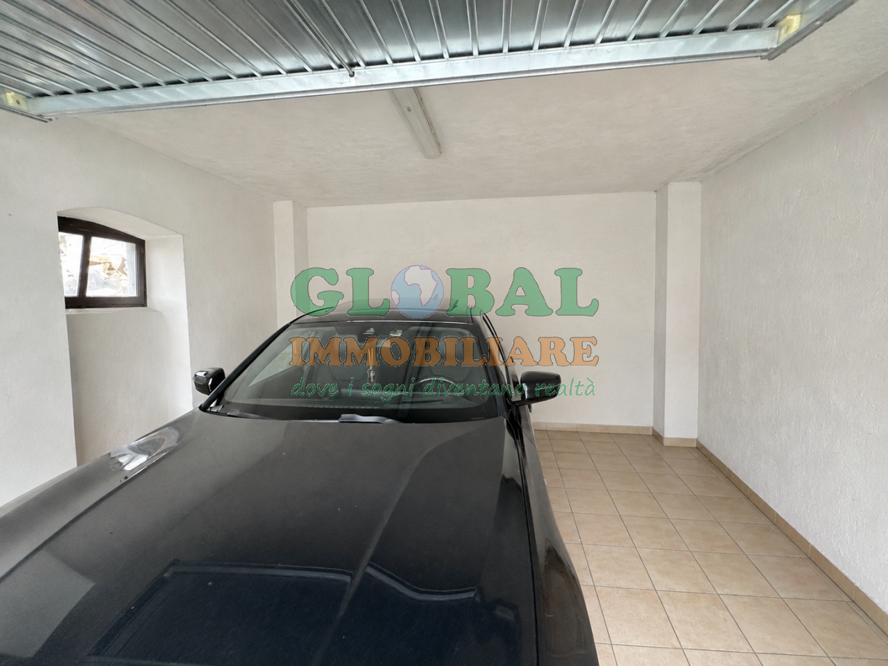 Grigno Ampio appartamento su due livelli con garage, terrazzo e possibilità di ricavare due unità abitative a Tezze di Grigno