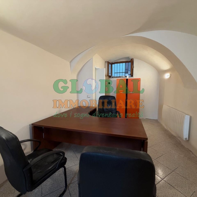 Borgo Valsugana – UFFICIO/NEGOZIO con servizi igienici