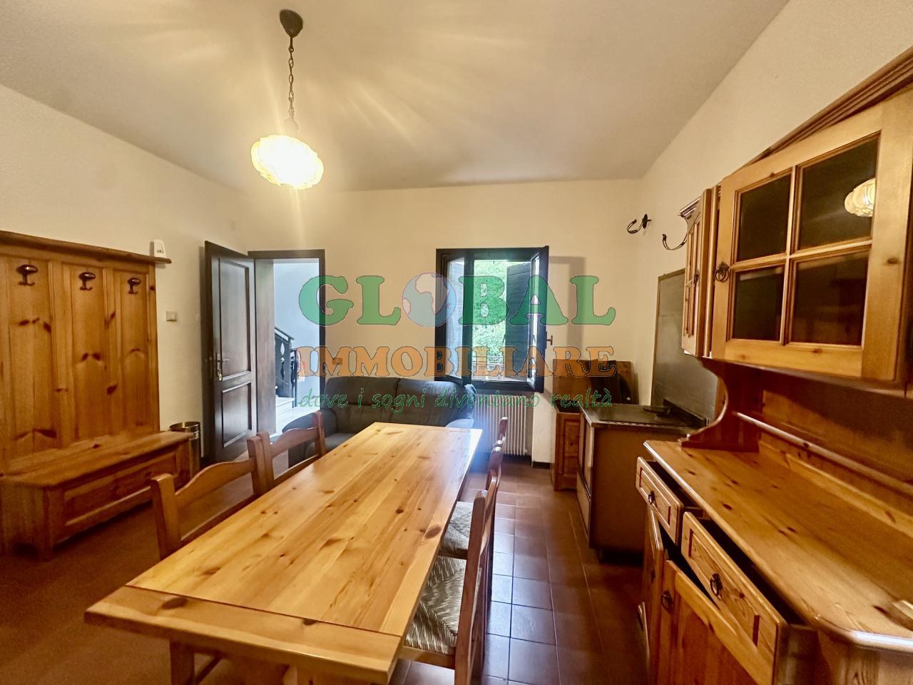ENEGO – GRAZIOSO APPARTAMENTO IN STILE MONTANO