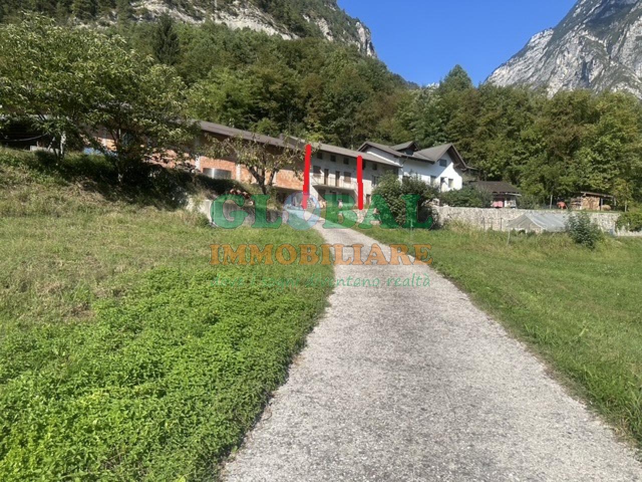 Ospedaletto (TN) Porzione di casa terra-tetto con vista panoramica sulla Valsugana
