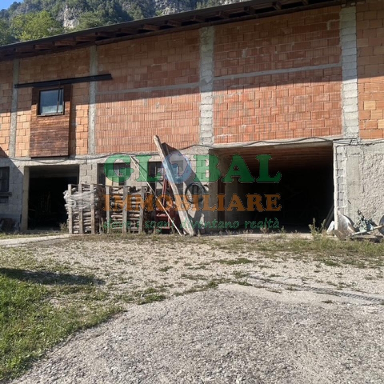 Ospedaletto (TN) Porzione di casa terra-tetto con vista panoramica sulla Valsugana