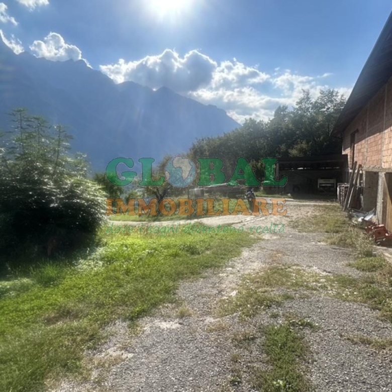 Ospedaletto (TN) Porzione di casa terra-tetto con vista panoramica sulla Valsugana