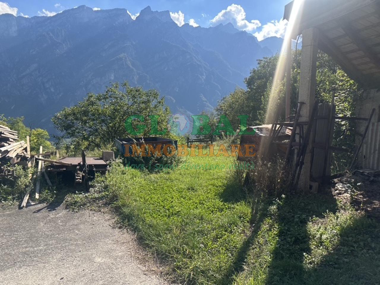 Ospedaletto (TN) Porzione di casa terra-tetto con vista panoramica sulla Valsugana