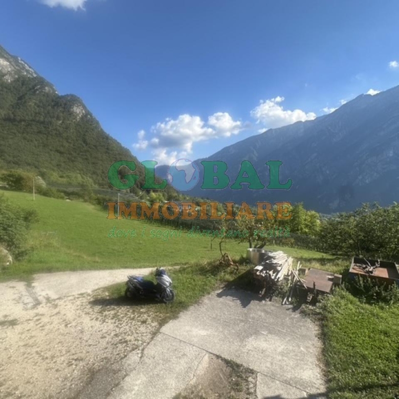 Ospedaletto (TN) Porzione di casa terra-tetto con vista panoramica sulla Valsugana