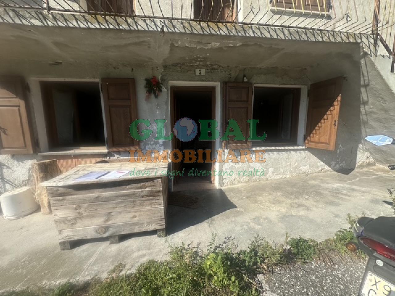 Ospedaletto (TN) Porzione di casa terra-tetto con vista panoramica sulla Valsugana