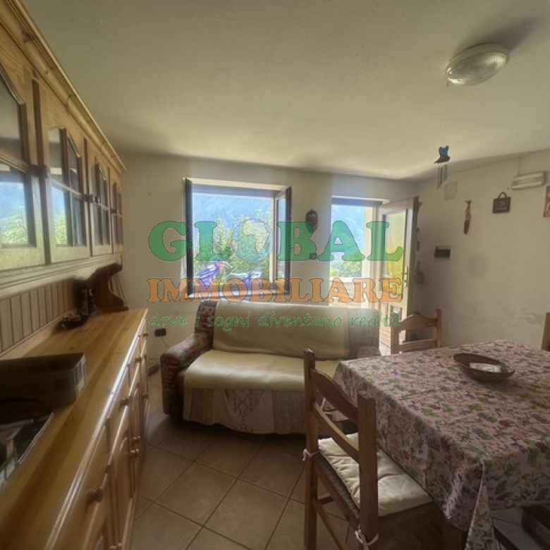 Ospedaletto (TN) Porzione di casa terra-tetto con vista panoramica sulla Valsugana