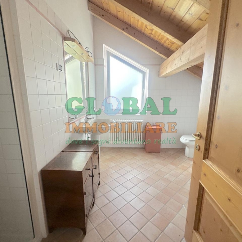 Ospedaletto – Appartamento 2 stanze giardino e garage
