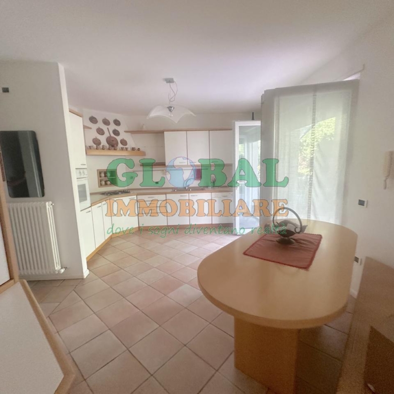 Ospedaletto – Appartamento 2 stanze giardino e garage