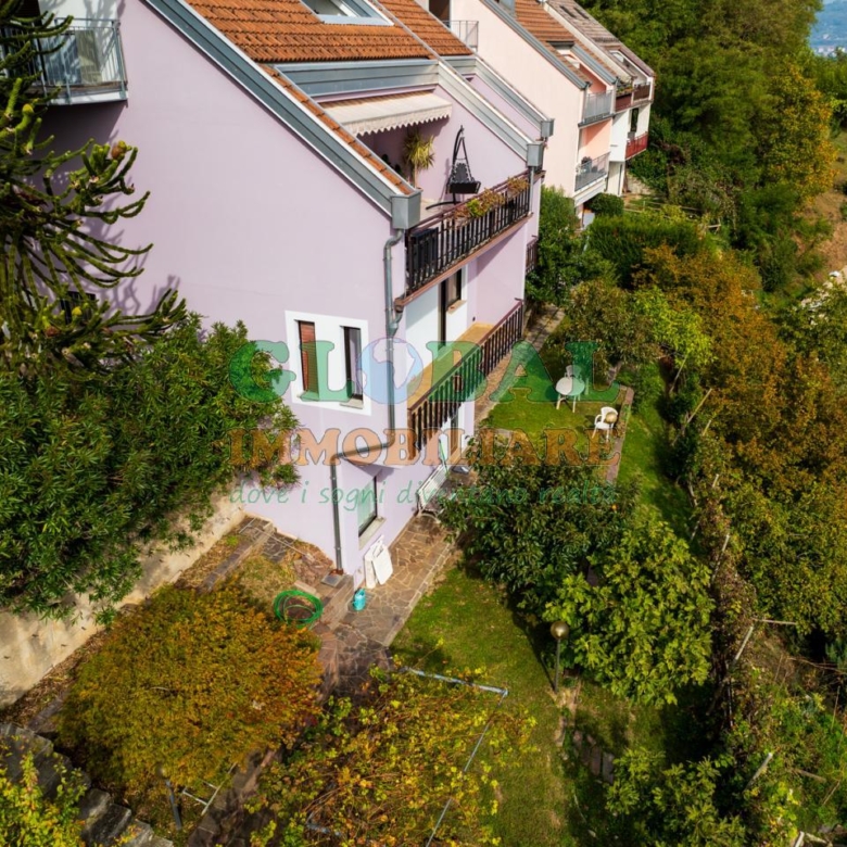 Pergine VALCANOVER – PRESTIGIOSO APPARTAMENTO DI AMPIE DIMENSIONI CON VISTA MOZZAFIATO SUL LAGO DI CALDONAZZOo