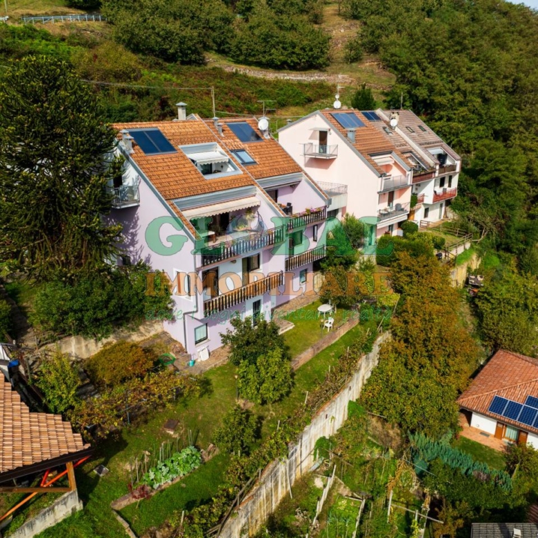 Pergine VALCANOVER – PRESTIGIOSO APPARTAMENTO DI AMPIE DIMENSIONI CON VISTA MOZZAFIATO SUL LAGO DI CALDONAZZOo