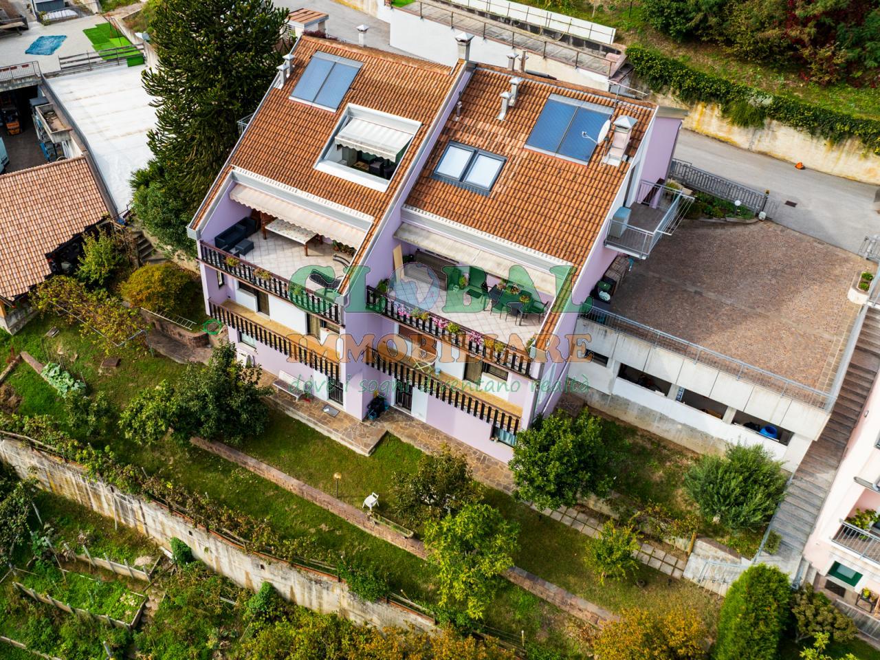 Pergine VALCANOVER – PRESTIGIOSO APPARTAMENTO DI AMPIE DIMENSIONI CON VISTA MOZZAFIATO SUL LAGO DI CALDONAZZOo