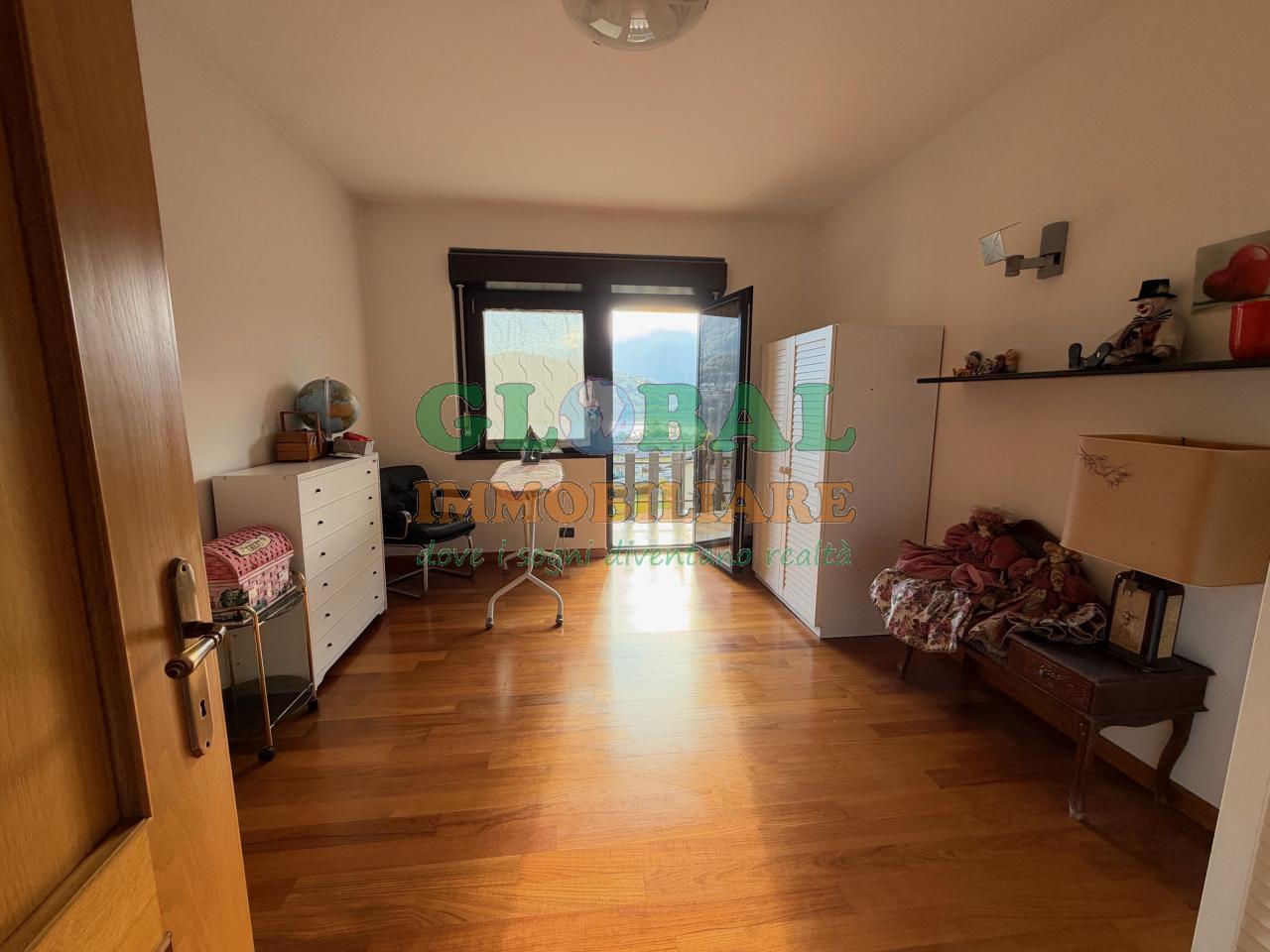 Pergine VALCANOVER – PRESTIGIOSO APPARTAMENTO DI AMPIE DIMENSIONI CON VISTA MOZZAFIATO SUL LAGO DI CALDONAZZOo