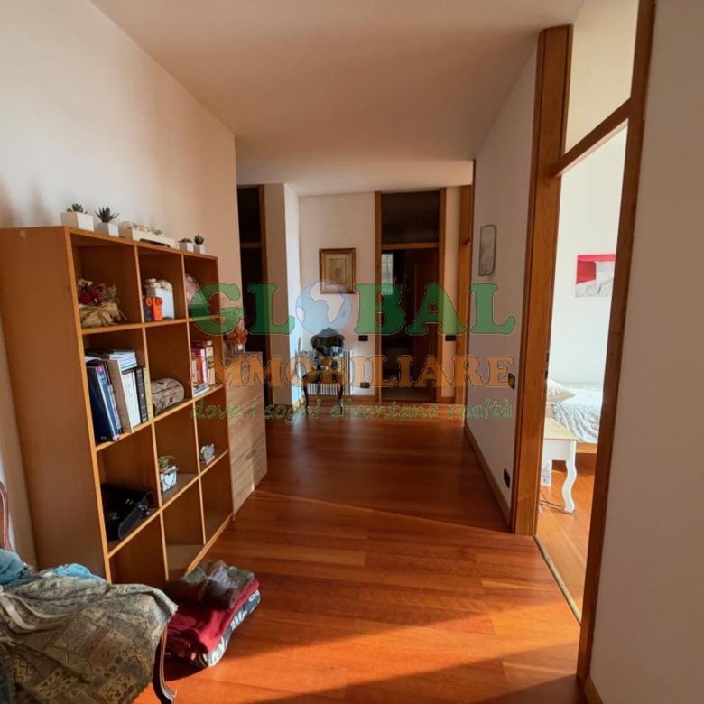 Pergine VALCANOVER – PRESTIGIOSO APPARTAMENTO DI AMPIE DIMENSIONI CON VISTA MOZZAFIATO SUL LAGO DI CALDONAZZOo